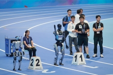Humanoid Robots Outrun Human World Record - Global News